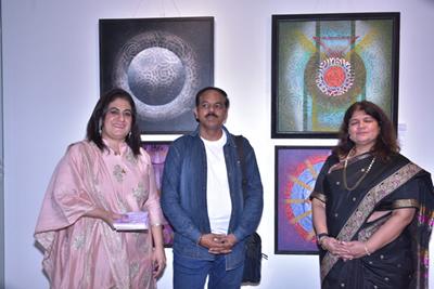 AMALGAMATION – 12 An Exhibition Of Paintings, Sculptures & Photographs In Cymroza Art Gallery